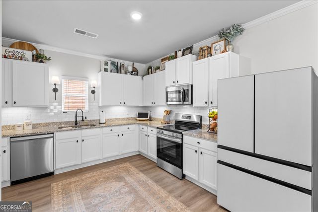 8091 Lakeview Parkway, Villa Rica, GA 30180