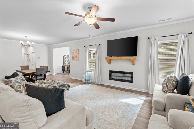 8091 Lakeview Parkway, Villa Rica, GA 30180