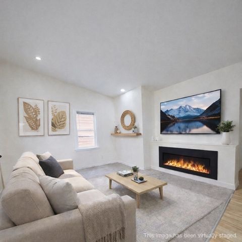 68 Fremont, Taunton, MA 02780