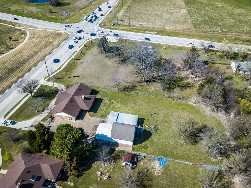 220 S Walnut Grove Road, Midlothian, TX 76065 — photo 3