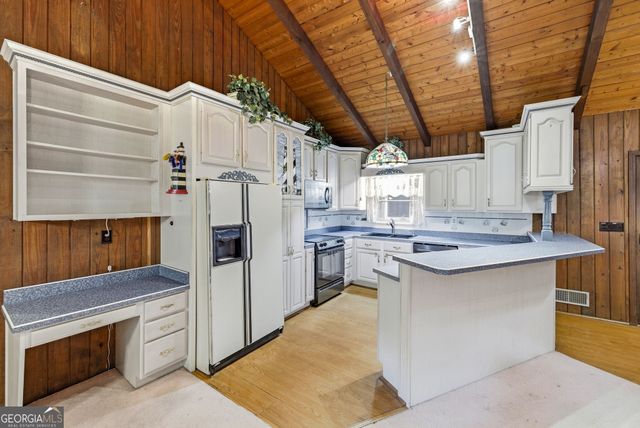 7755 Kings Point Drive, Cumming, GA 30041