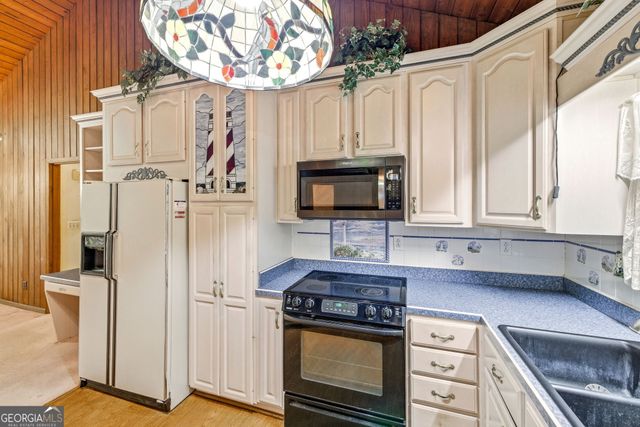 7755 Kings Point Drive, Cumming, GA 30041