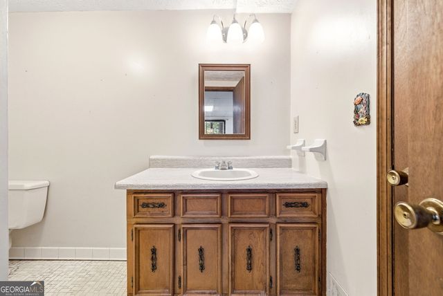 7755 Kings Point Drive, Cumming, GA 30041