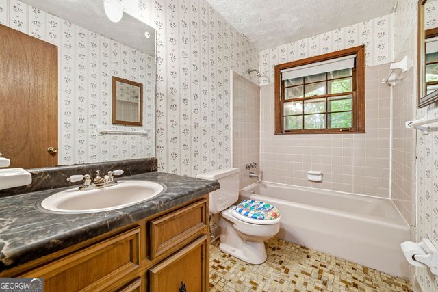 7755 Kings Point Drive, Cumming, GA 30041