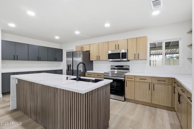 3144 N 34TH Street, Phoenix, AZ 85018