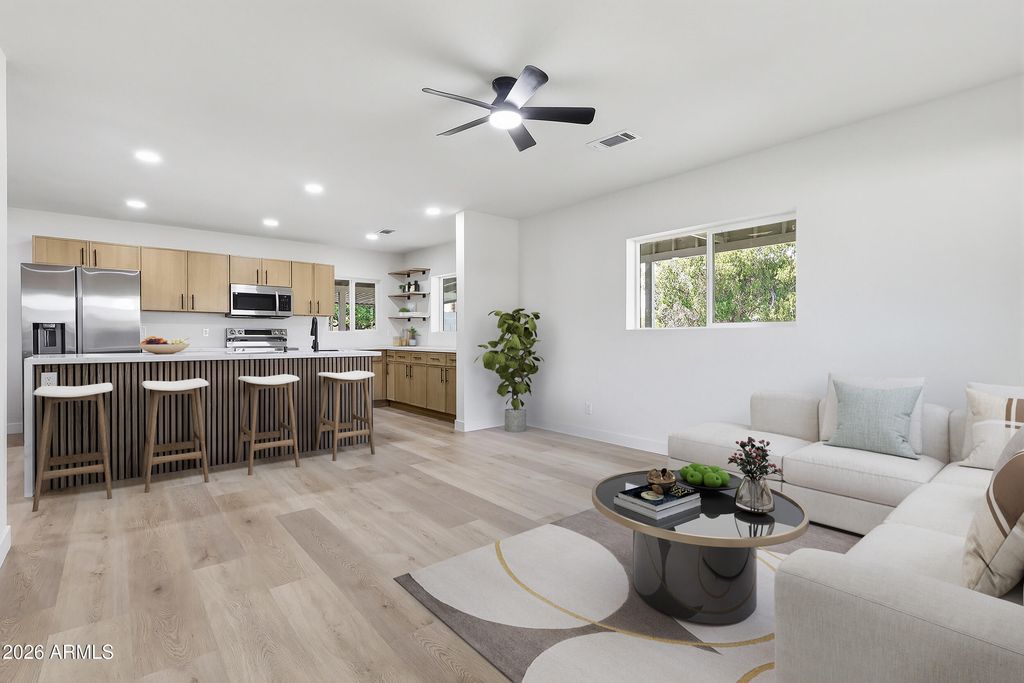 3144 N 34TH Street, Phoenix, AZ 85018