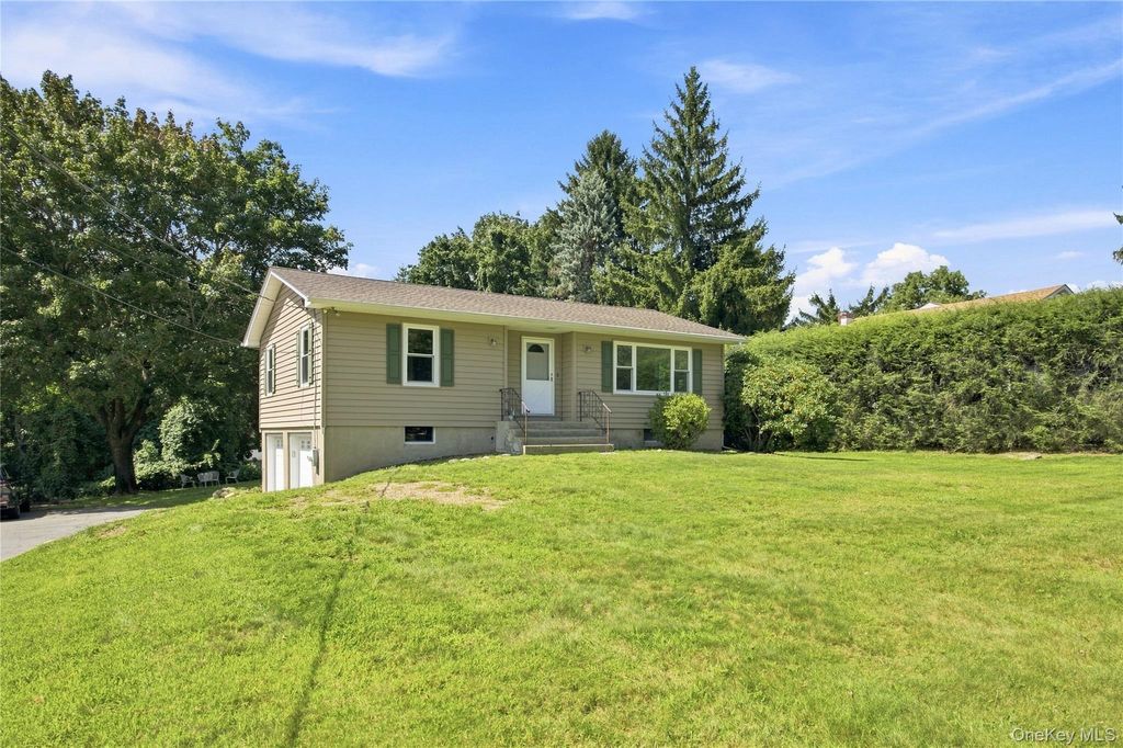 65 Fairmont Road, Mahopac, NY 10541 — photo 2