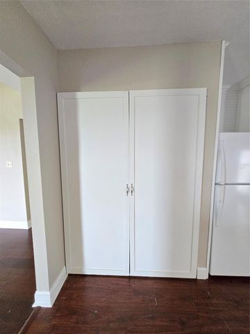 205 Buckskin Drive, Palacios, TX 77465