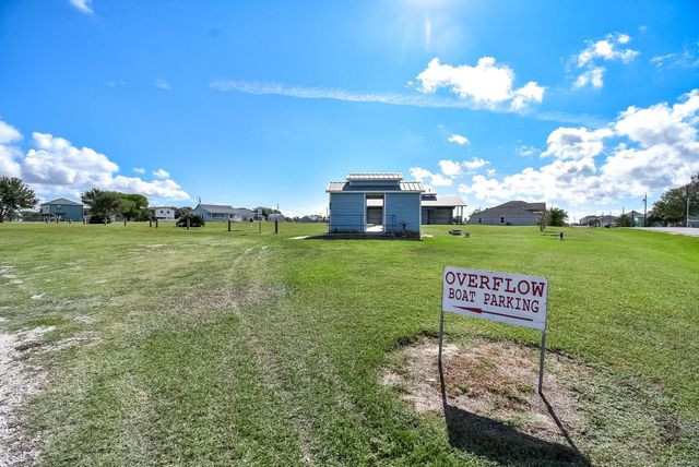 205 Buckskin Drive, Palacios, TX 77465