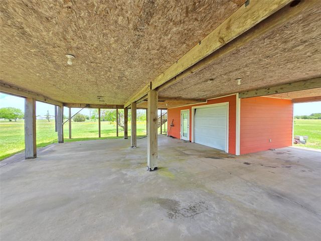 205 Buckskin Drive, Palacios, TX 77465