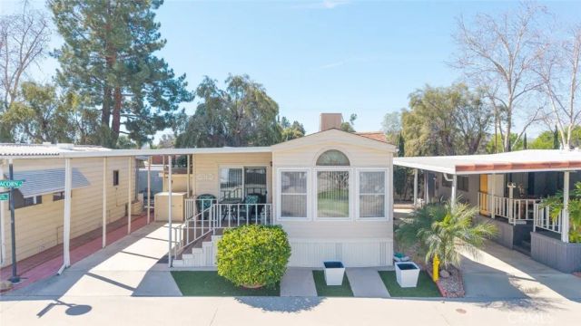 924 Acorn, San Jacinto, CA 92583