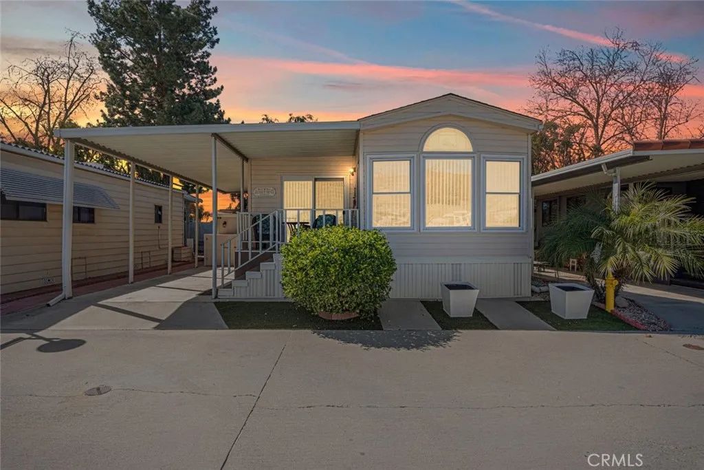 924 Acorn, San Jacinto, CA 92583