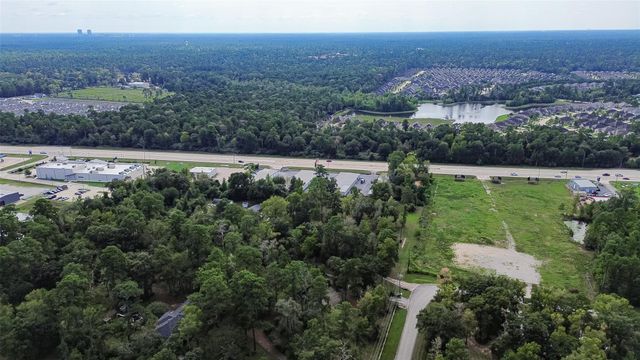 15257 N Saddlewood Drive, Conroe, TX 77384