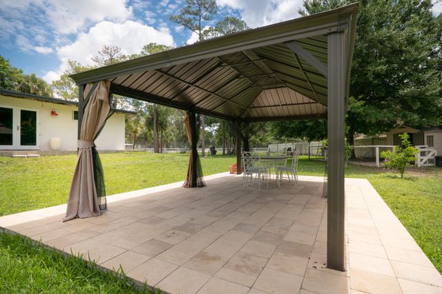 5899 N 120th Ave Avenue N, The Acreage, FL 33411