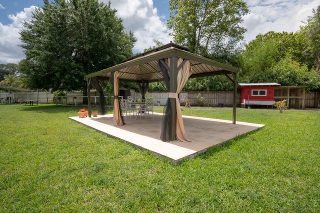 5899 N 120th Ave Avenue N, The Acreage, FL 33411