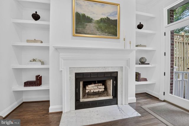 4016 CHANCERY CT NW, Washington, DC 20007