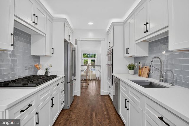 4016 CHANCERY CT NW, Washington, DC 20007