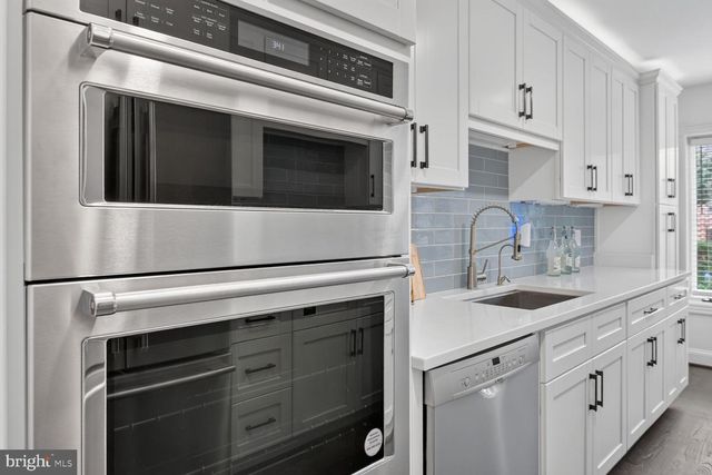 4016 CHANCERY CT NW, Washington, DC 20007