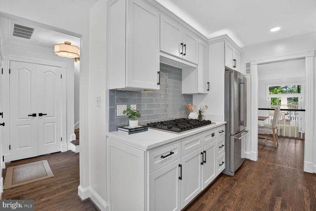 4016 CHANCERY CT NW, Washington, DC 20007