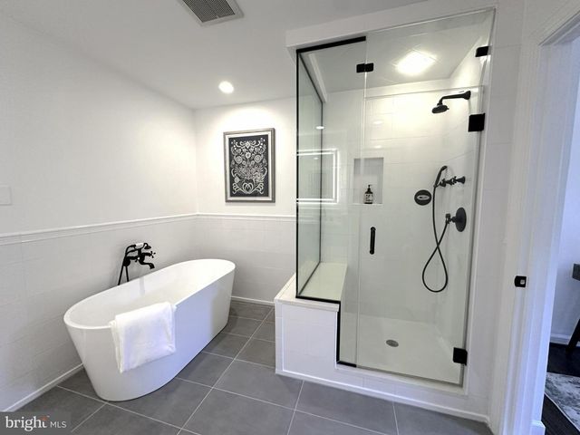 4016 CHANCERY CT NW, Washington, DC 20007