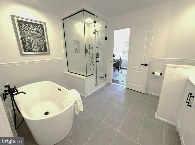 4016 CHANCERY CT NW, Washington, DC 20007