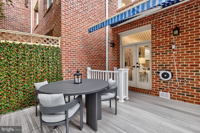 4016 CHANCERY CT NW, Washington, DC 20007