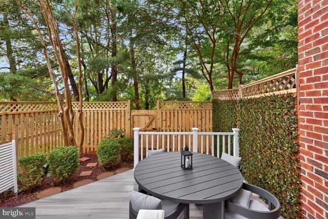 4016 CHANCERY CT NW, Washington, DC 20007