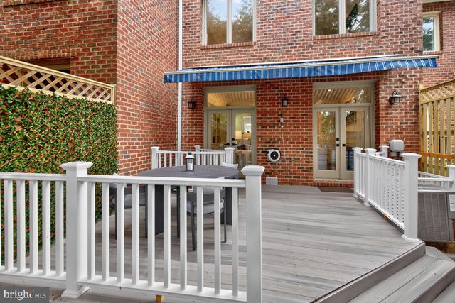 4016 CHANCERY CT NW, Washington, DC 20007