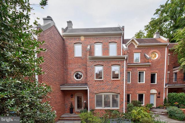 4016 CHANCERY CT NW, Washington, DC 20007