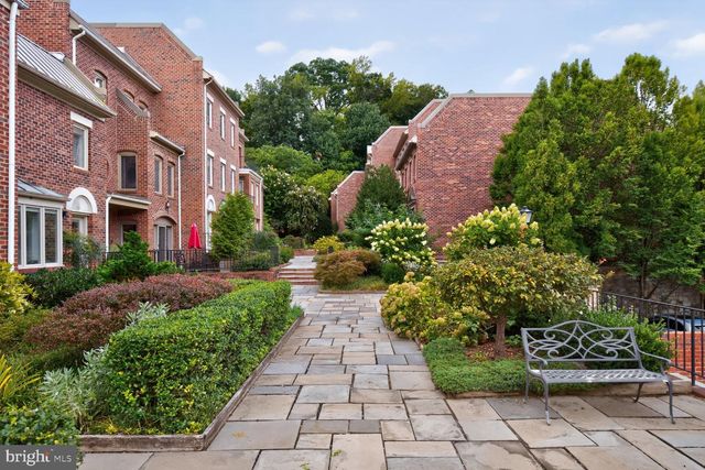 4016 CHANCERY CT NW, Washington, DC 20007