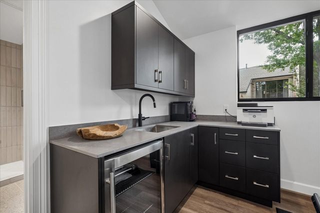 10 S Briar Hollow Lane 53, Houston, TX 77027