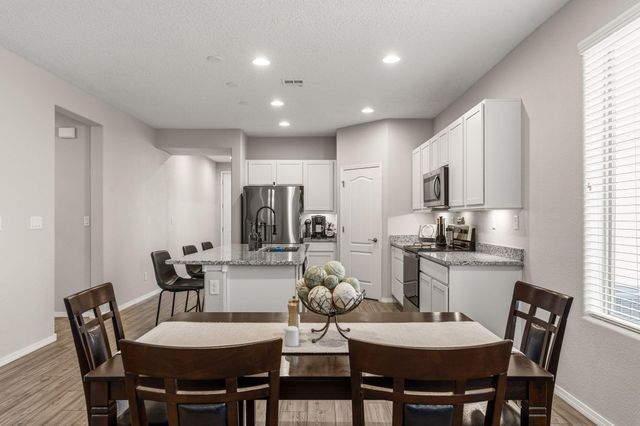 1160 Vallecito Loop NW, Los Lunas, NM 87031