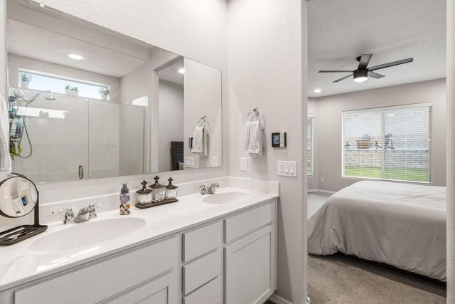 1160 Vallecito Loop NW, Los Lunas, NM 87031