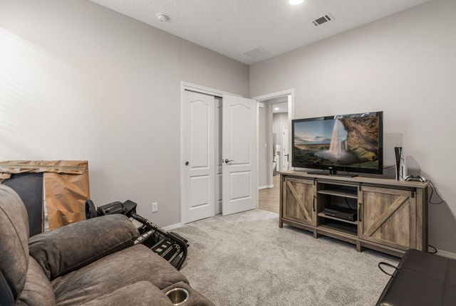 1160 Vallecito Loop NW, Los Lunas, NM 87031