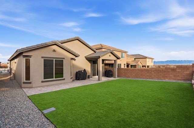 1160 Vallecito Loop NW, Los Lunas, NM 87031