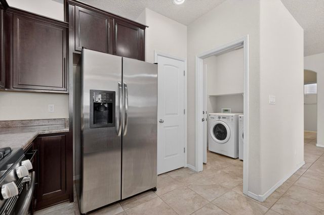 6557 Cliff Dweller Road NW, Albuquerque, NM 87114