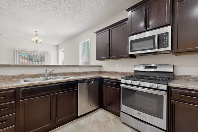 6557 Cliff Dweller Road NW, Albuquerque, NM 87114