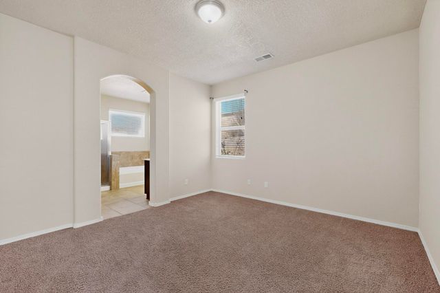 6557 Cliff Dweller Road NW, Albuquerque, NM 87114