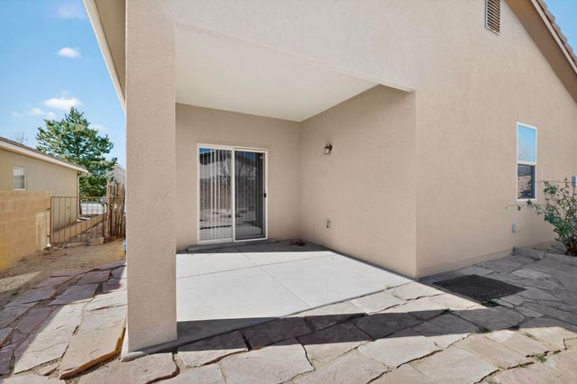 6557 Cliff Dweller Road NW, Albuquerque, NM 87114