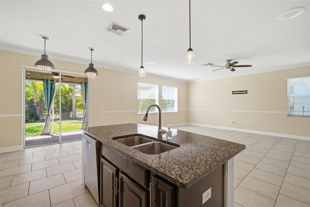6926 OLD BENTON DRIVE, Apollo Beach, FL 33572