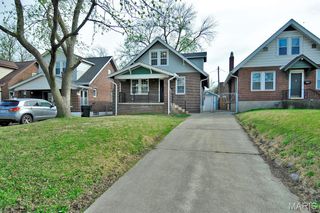 6834 Bradley Avenue, St Louis, MO 63139