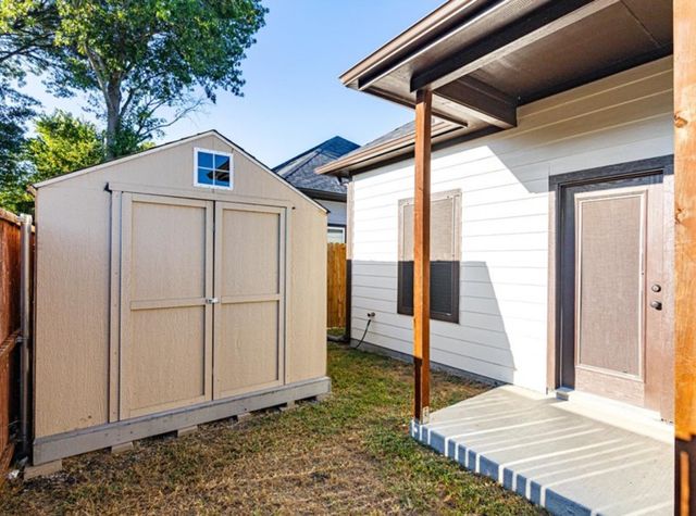 109 Bateman Street, Waxahachie, TX 75165