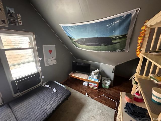 2512 W Maryland Street, Evansville, IN 47712