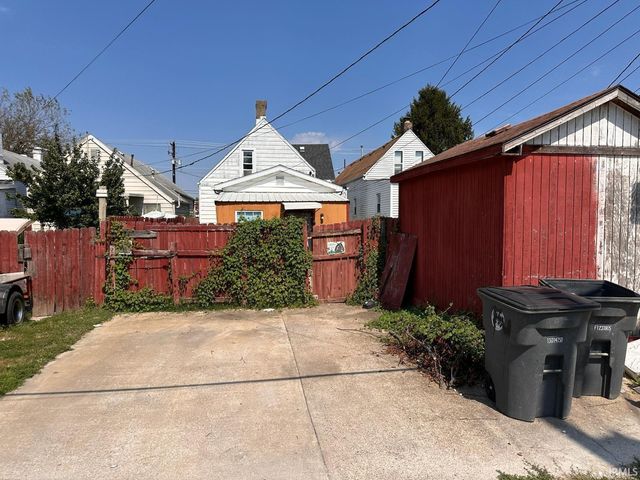 2512 W Maryland Street, Evansville, IN 47712