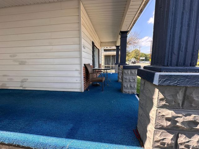 2512 W Maryland Street, Evansville, IN 47712