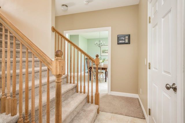 12 Carriage Hill Lane, Dover, NH 03820
