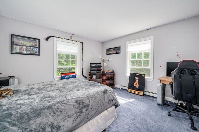 12 Carriage Hill Lane, Dover, NH 03820