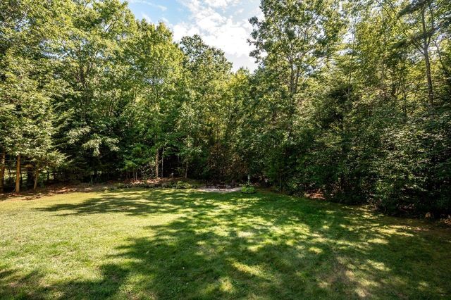 12 Carriage Hill Lane, Dover, NH 03820