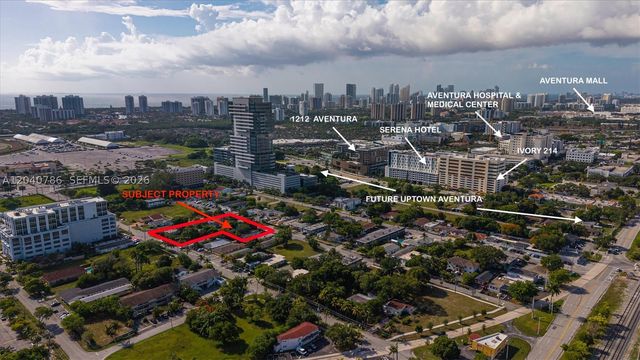 228 SE 9th St, Hallandale Beach, FL 33009