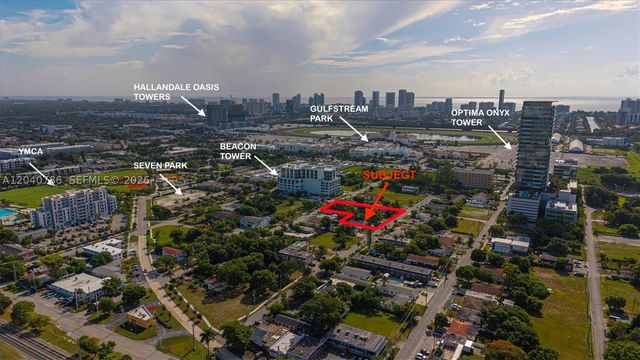 228 SE 9th St, Hallandale Beach, FL 33009
